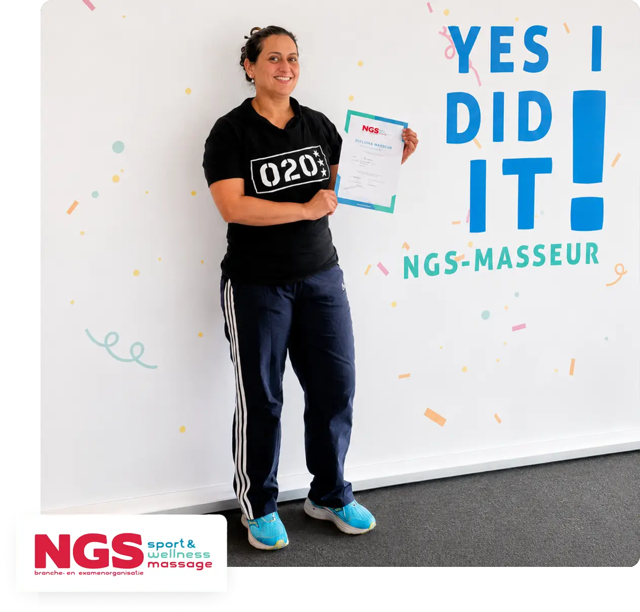 Ashna met haar NGS diploma massage